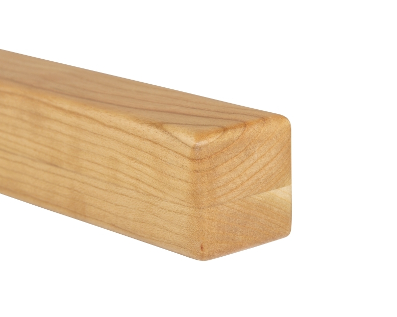 Houten leuning kersenboom - vierkant, 45 x 45 mm