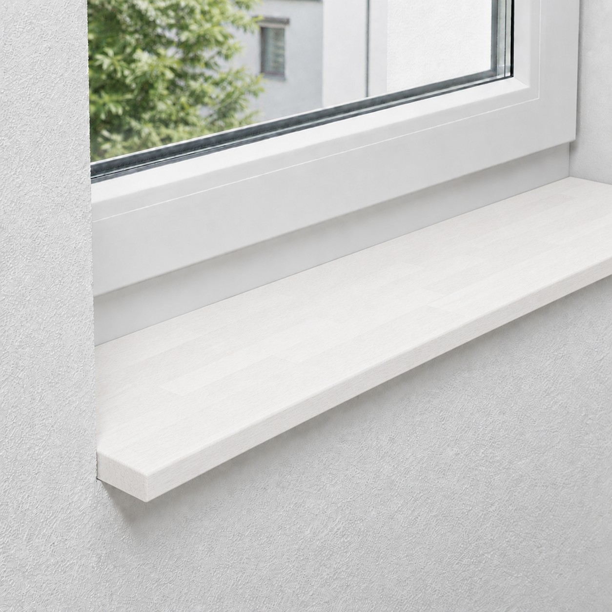 Vensterbank van massief, gestoomd beukenhout met gevingerlaste lamellen